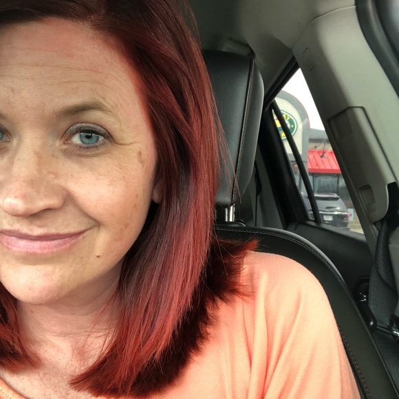 Meet your Posher, Jeanne - Picture 2 of 8